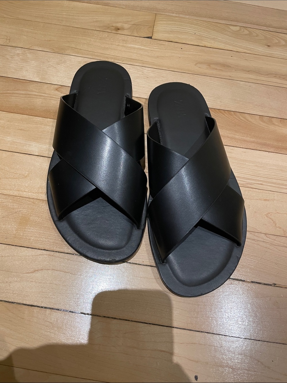 Men's Sleek Effortless Summer Black Crisscross Slide Sandals Size 8-9